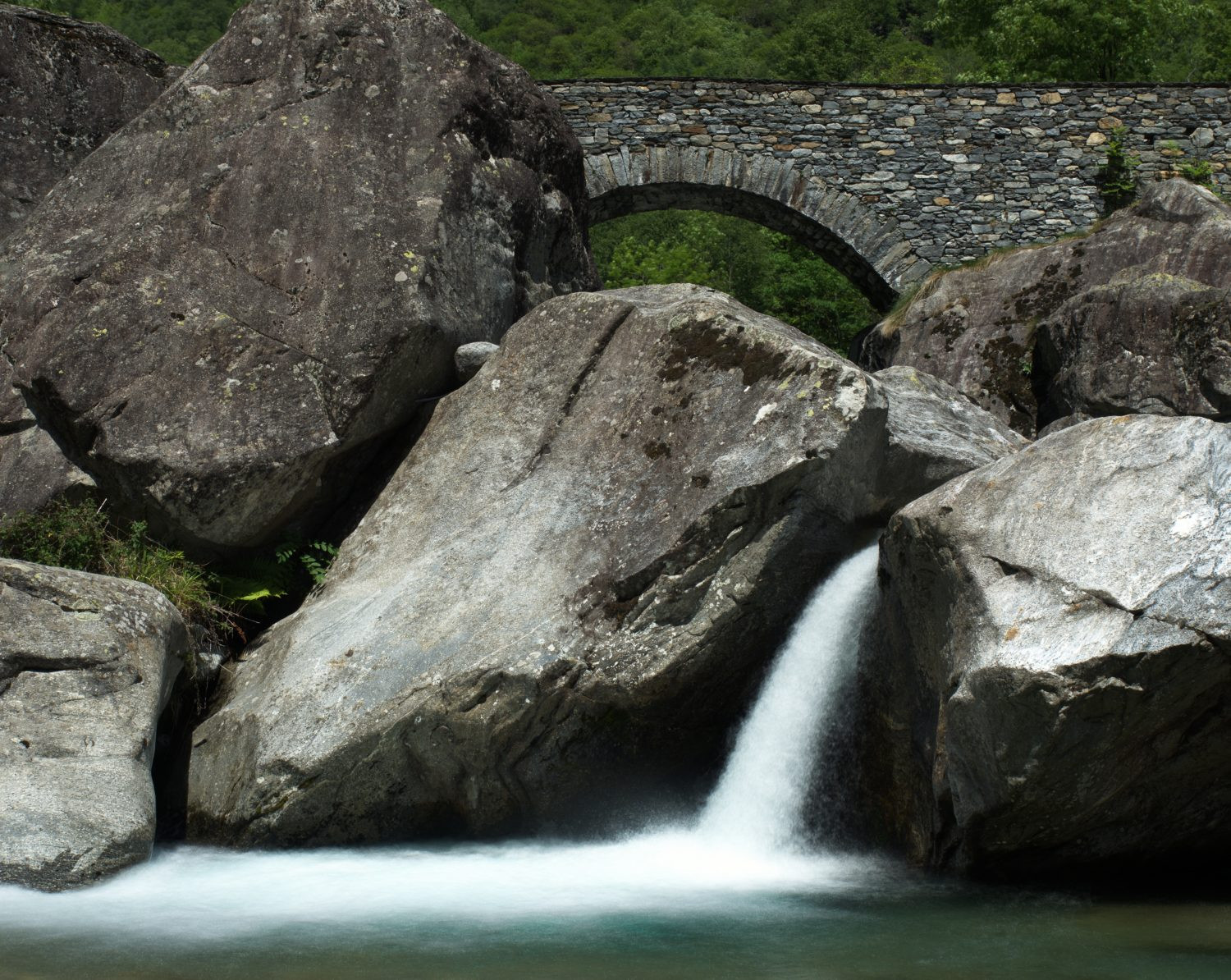 Vallemaggia Waterfall