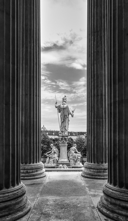 Vienna Statue